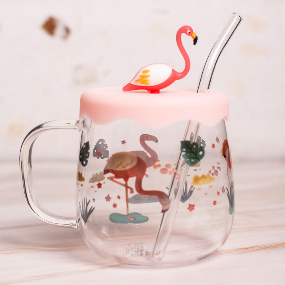 Flamingo Clear glass cup with straw