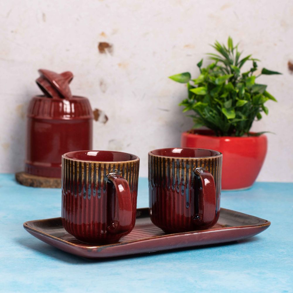 Ribbed Scarlet Mug Set With Tray