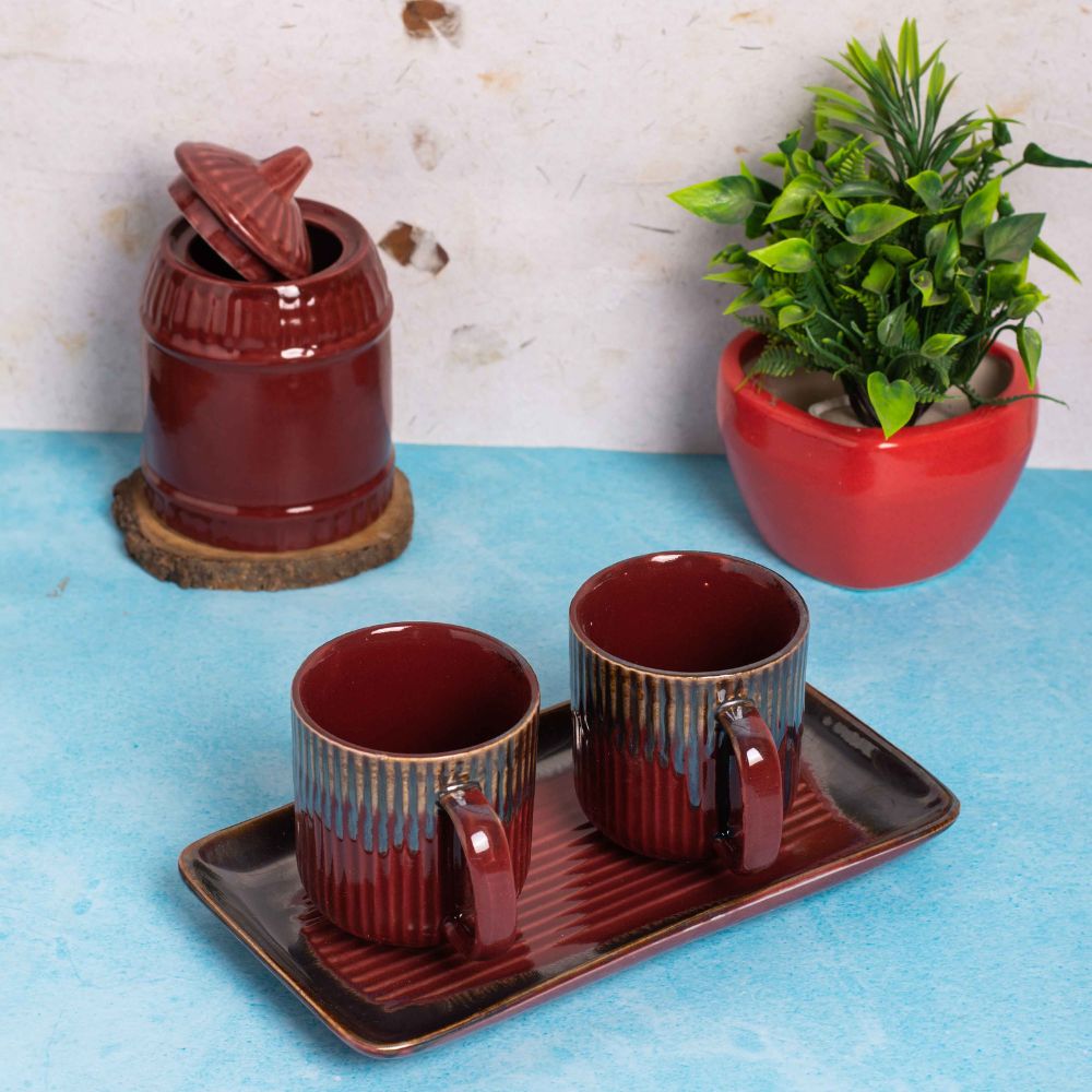 Ribbed Scarlet Mug Set With Tray