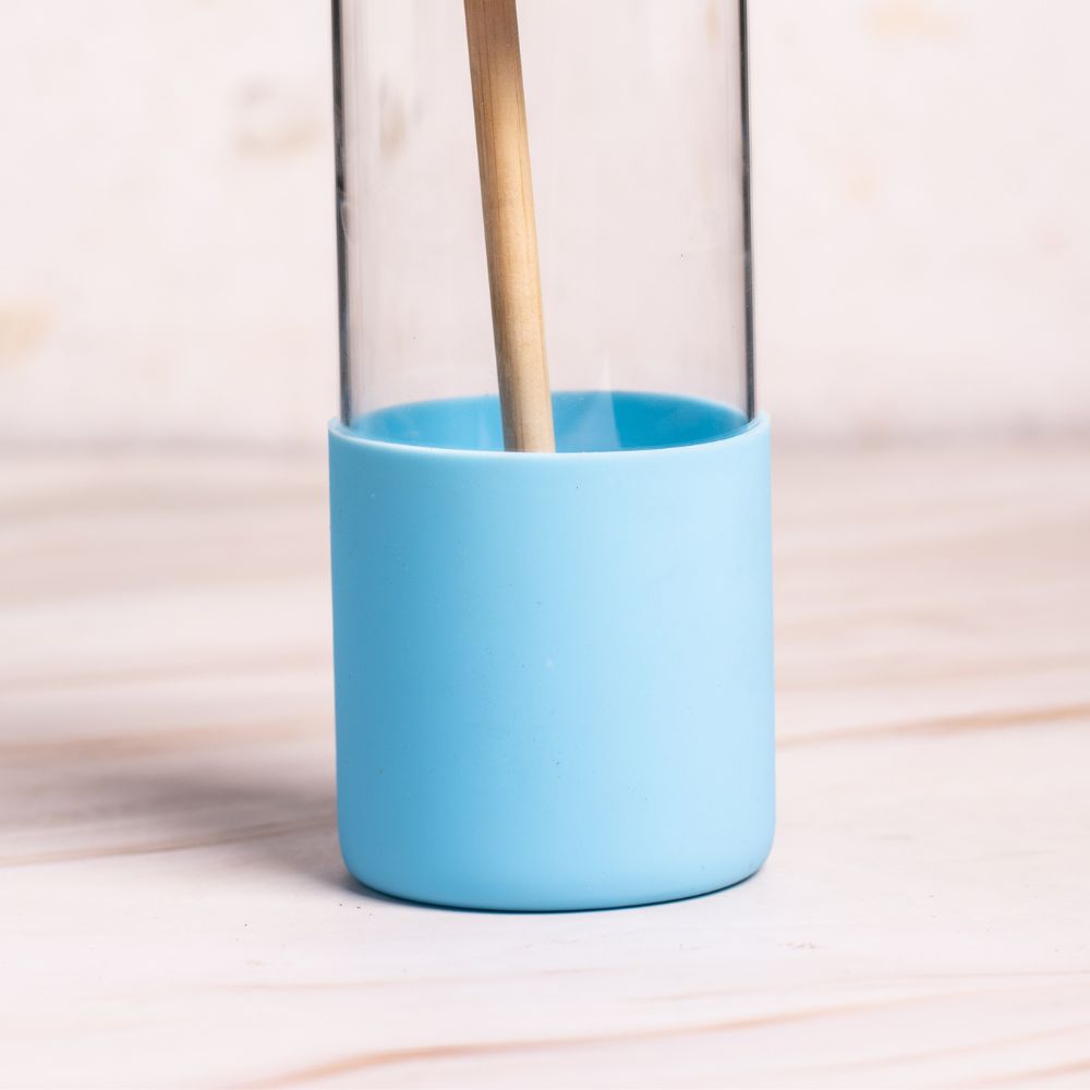 Glass water sipper with Blue silicone cover