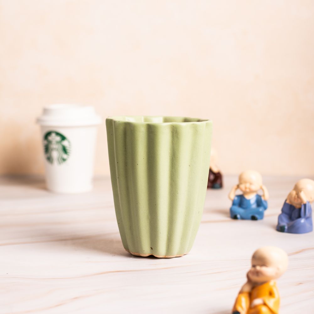 Tumbler Olive Colour Planter