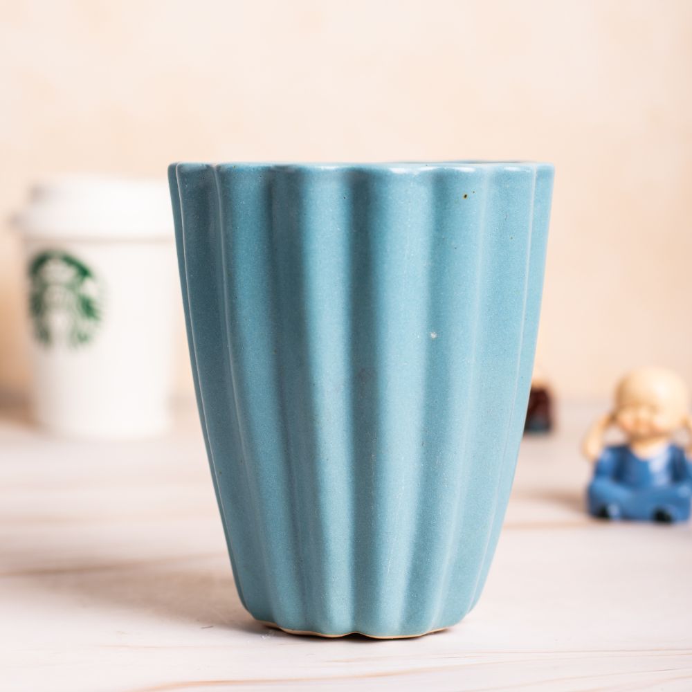 Tumbler Blue Colour Planter